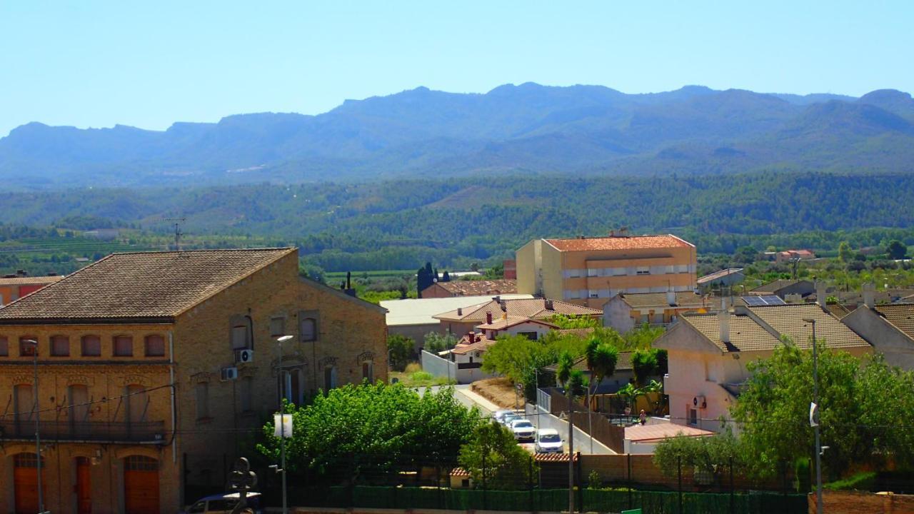 Ebro Escape Luxury Apartment Mora d'Ebre Exterior photo